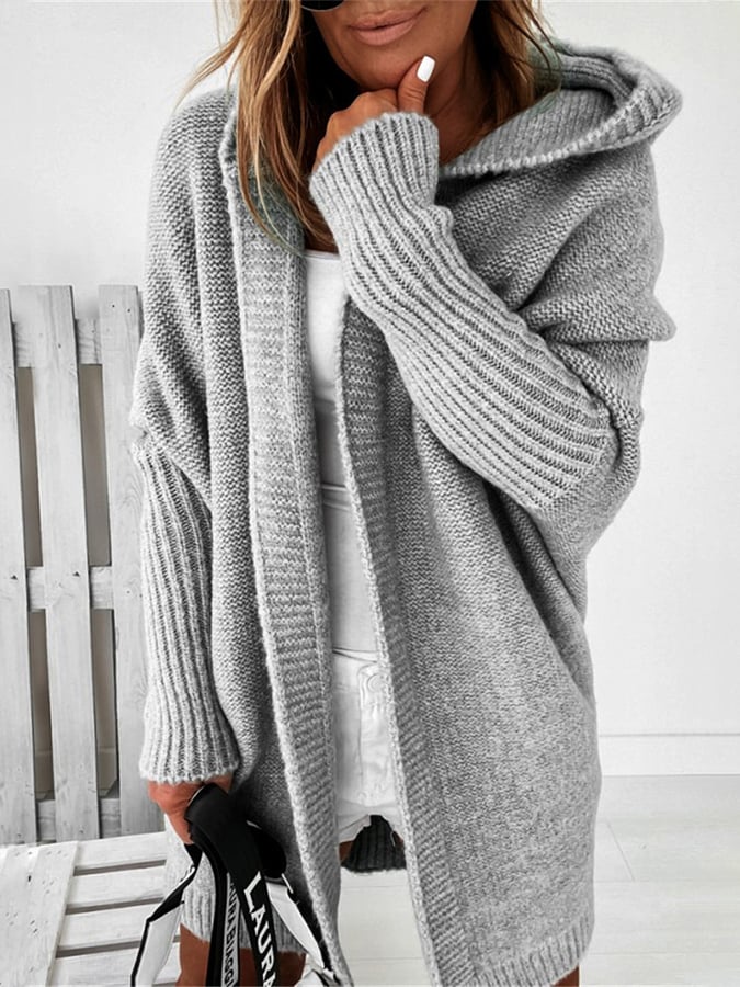 Veste avec capuche et coutures simples